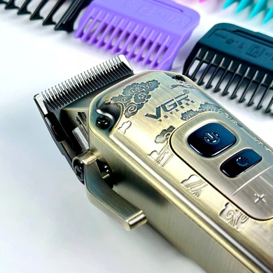 Машинка для стрижки VGR V-005 &bull; Аккумуляторная машинка для волос и бороды VGR V-005 с LED-дисплеем, 4 скоростями и 8 насадками