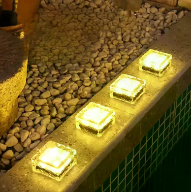 Садовый светильник Ice Cube теплый белый 10&times;6&times;10 см &bull; Уличный LED-фонарь на солнечной батарее для сада, дорожек и ландшафтной подсветки