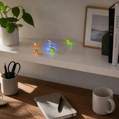 Гірлянда-нитка String-Lights 20Parts-M 3 м різнокольорова &bull; внутрішня декоративна нитка з прозорим дротом і кулястими ажурними плафонами для декору кімнати та ялинки