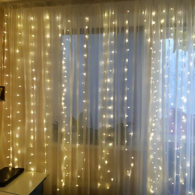 Гирлянда штора на окно 212 LED 3х2м Теплый белый цвет свечения, с коннектором