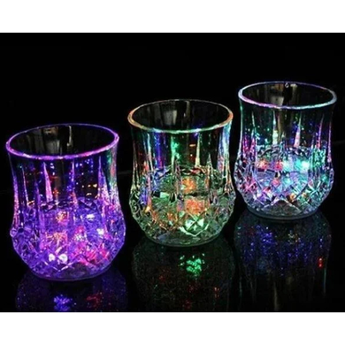 Стакан FLASH CUP 200 мл с LED-подсветкой &bull; Светящийся стакан FLASH CUP 0,20 л с автоматическим включением для напитков