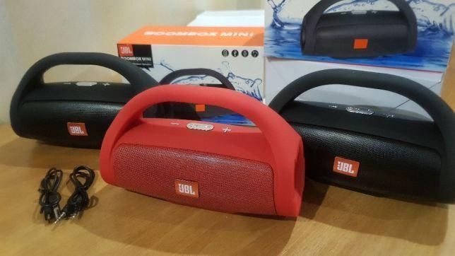 Музична колонка JBL Small BOOMBOX бездротова портативна з Bluetooth та функцією speakerphone